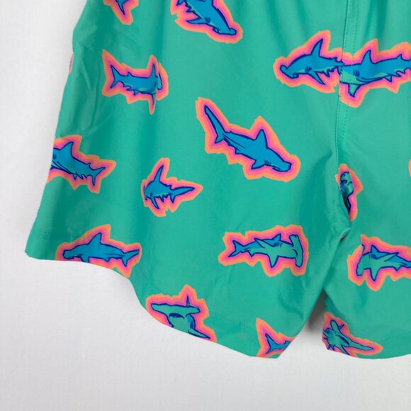 NWOT Chubbies Classic Swim Trunk 7" The Apex Swimmers Teal Sharks Size Large L - Picture 9 of 13